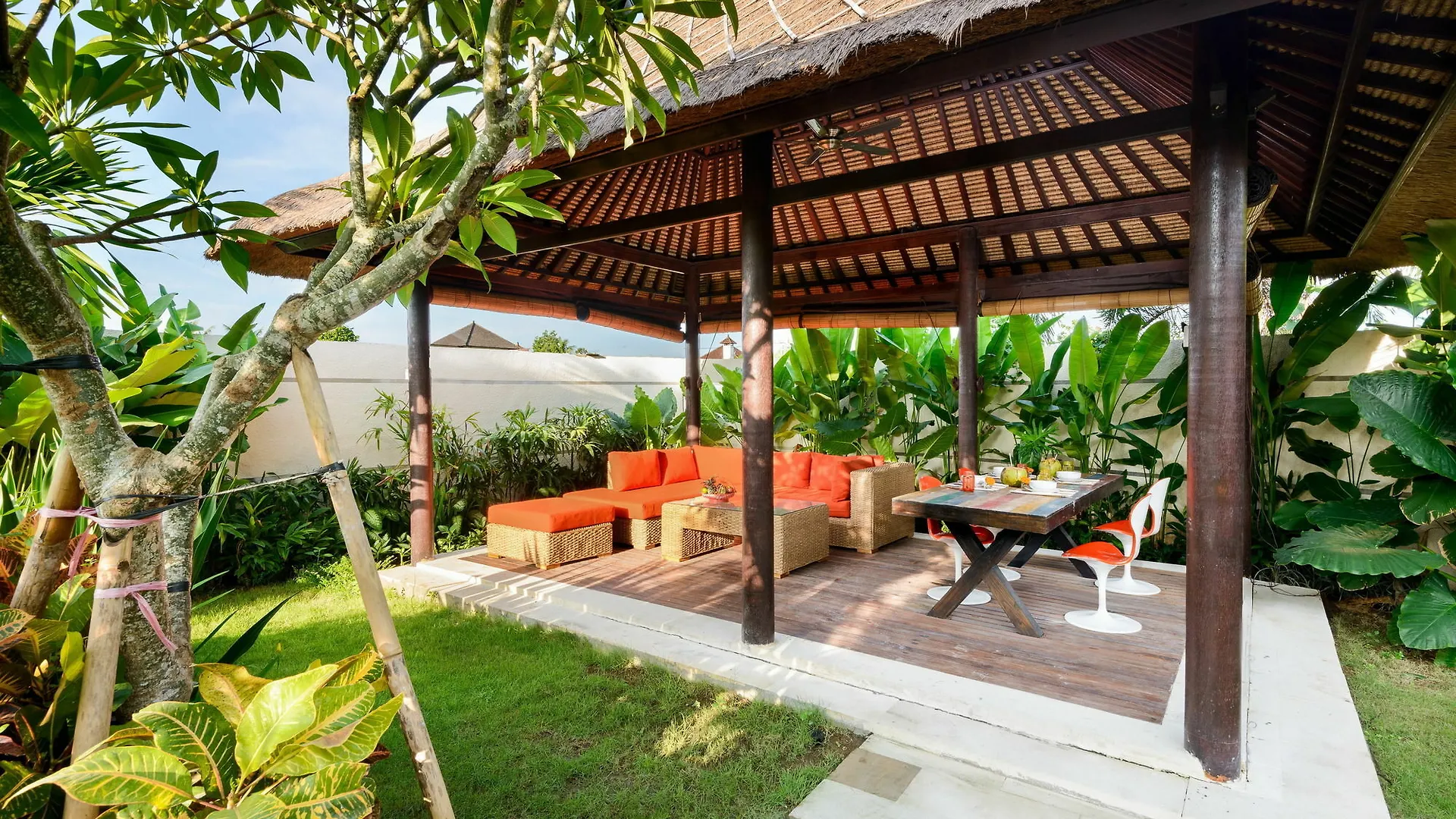 Villa Tosca Seminyak Indonesia